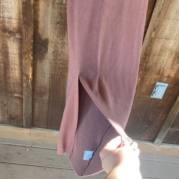 House of Harlow V-neck Ribbed Knit Short Sleeve Bodycon Maxi/midi Slit Dress - Picture 2 of 8